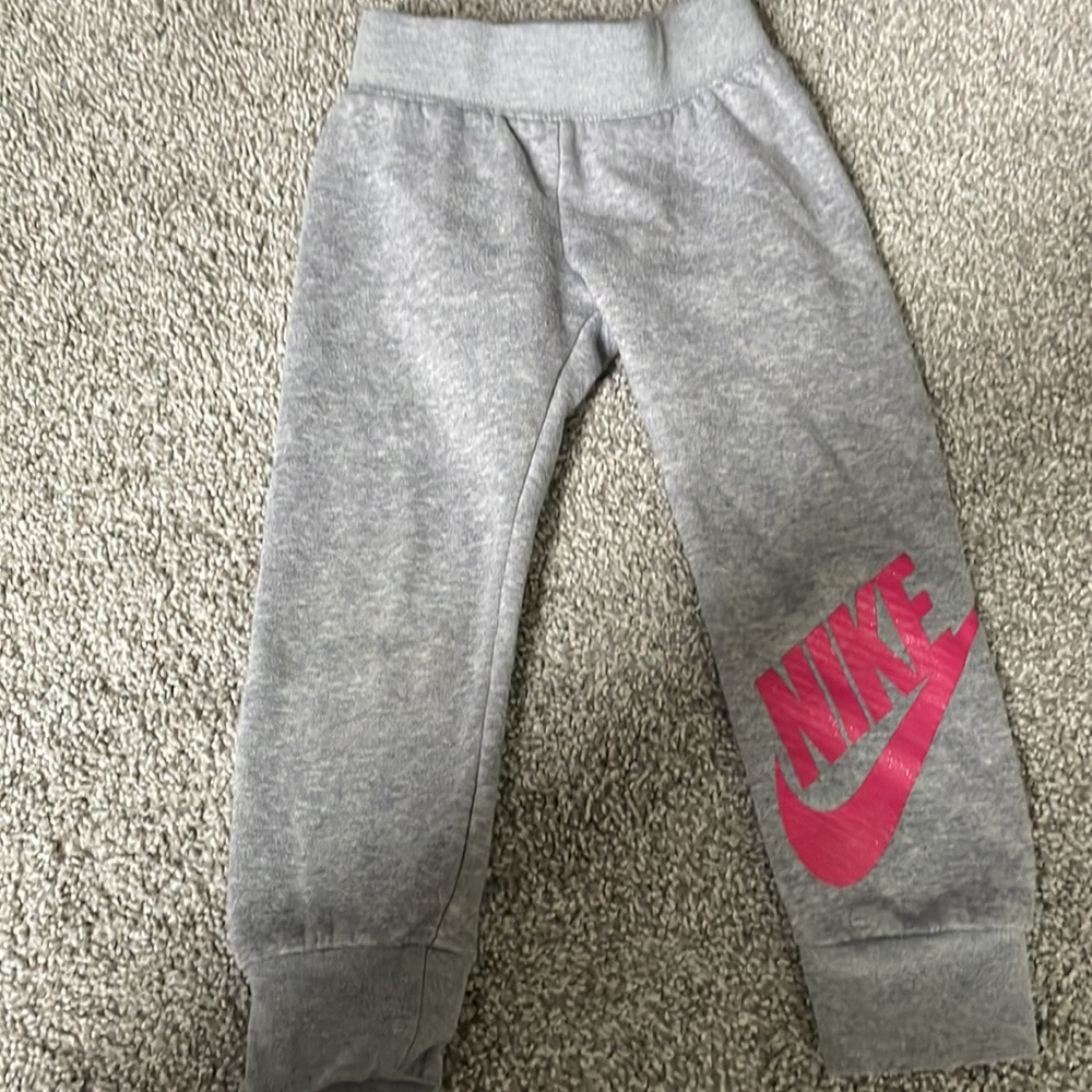Nike pants - Picture 4 of 5